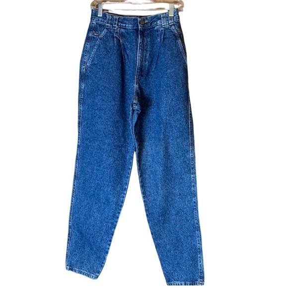 chic Denim - Vintage Chic mom / high rise denim jeans with pleat front & no back pockets